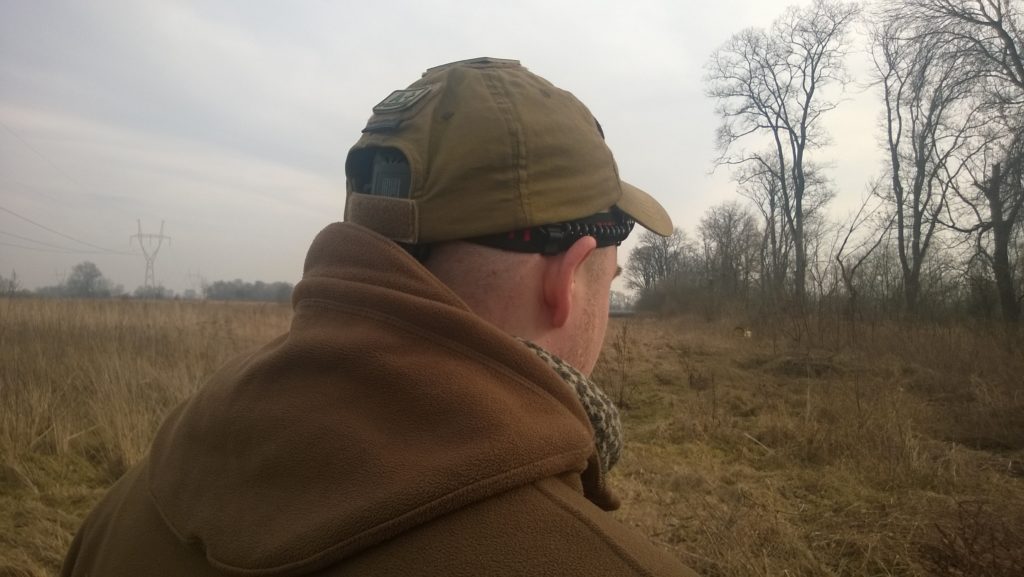 Zasobnik pod czapką - można i jest wygodnie